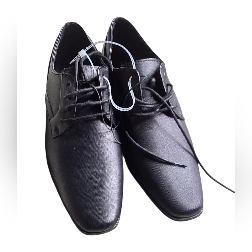 New Men's Calvin Klein Black Oxford Shoes Size 8.5 On Sale $42